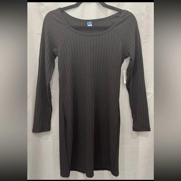 NWT Old Navy Black Fit Flare Rib Knit Long Sleeve Mini Dress Womens Sz Medium - Picture 2 of 8